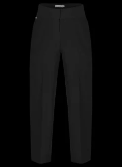 Brenda Pant, Black