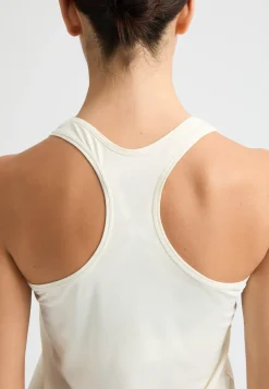 Motion Racerback, Tofu